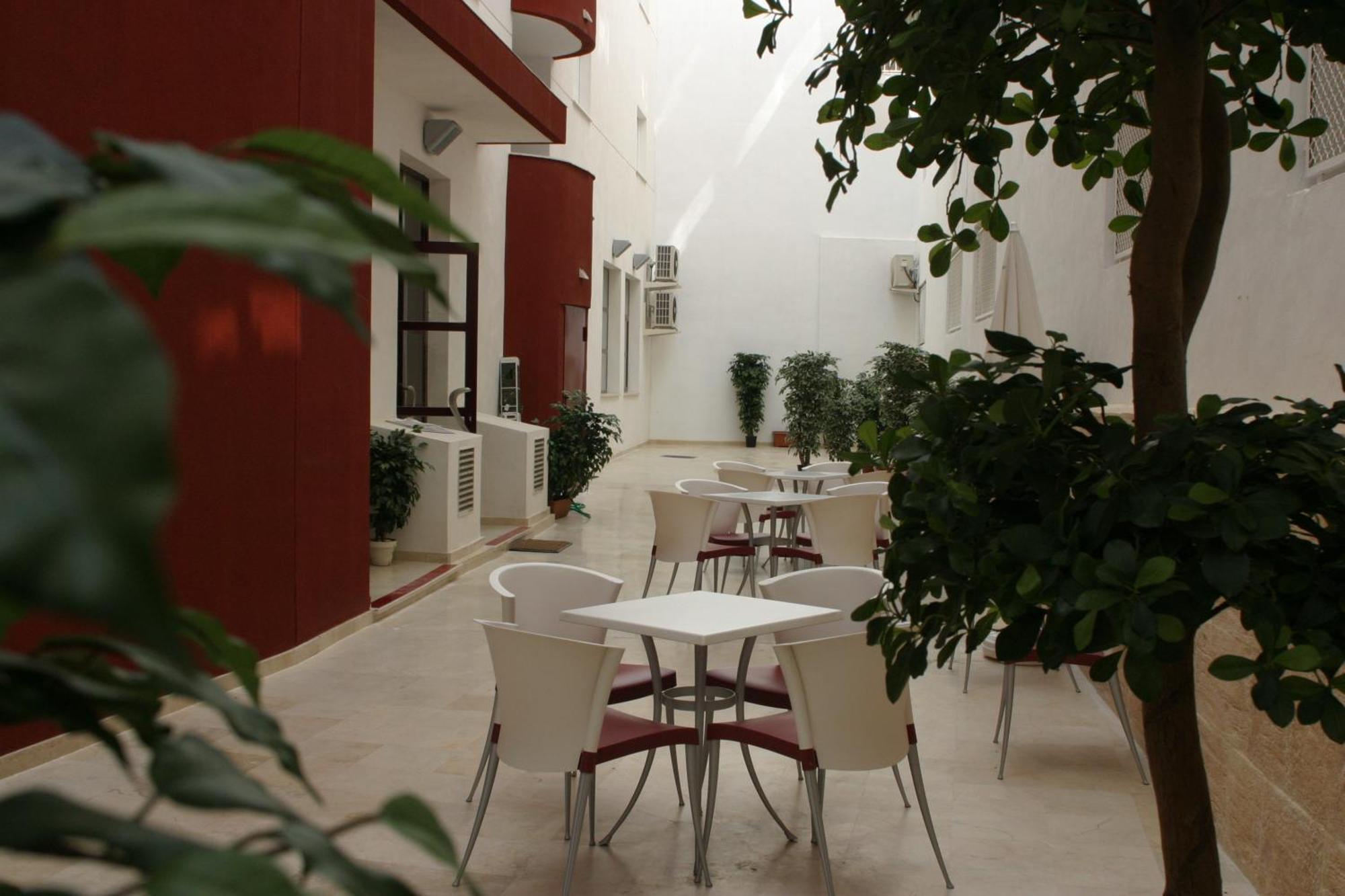 Aparthotel Milord'S Suites Benidorm Zewnętrze zdjęcie